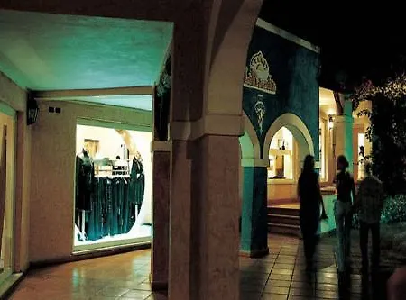 호텔 Village - Bouganville 4*