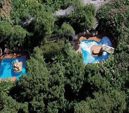 Village - Bouganville