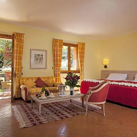 Village - Bouganville 호텔 4*