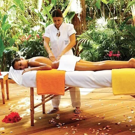 호텔 Village - Bouganville 4*